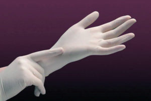 Рукавички хірургічні латексні припудрені текстуровані стерильні Brise plus, розмір: 9